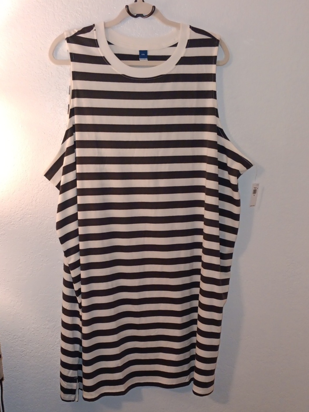 Old Navy Horizontal Stripe Tee - White & Black